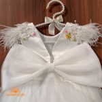 پیراهن پرنسسی ساتن و توری سفید پشت پاپیون‌ الا