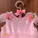 پیراهن پرنسسی ساتن و توری صورتی پشت پاپیون‌ الا