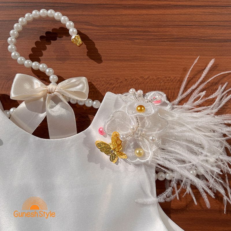 پیراهن پرنسسی ساتن و توری سفید پشت پاپیون‌ الا